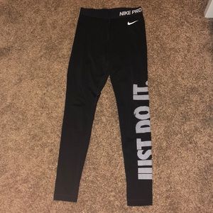 NIKE leggings